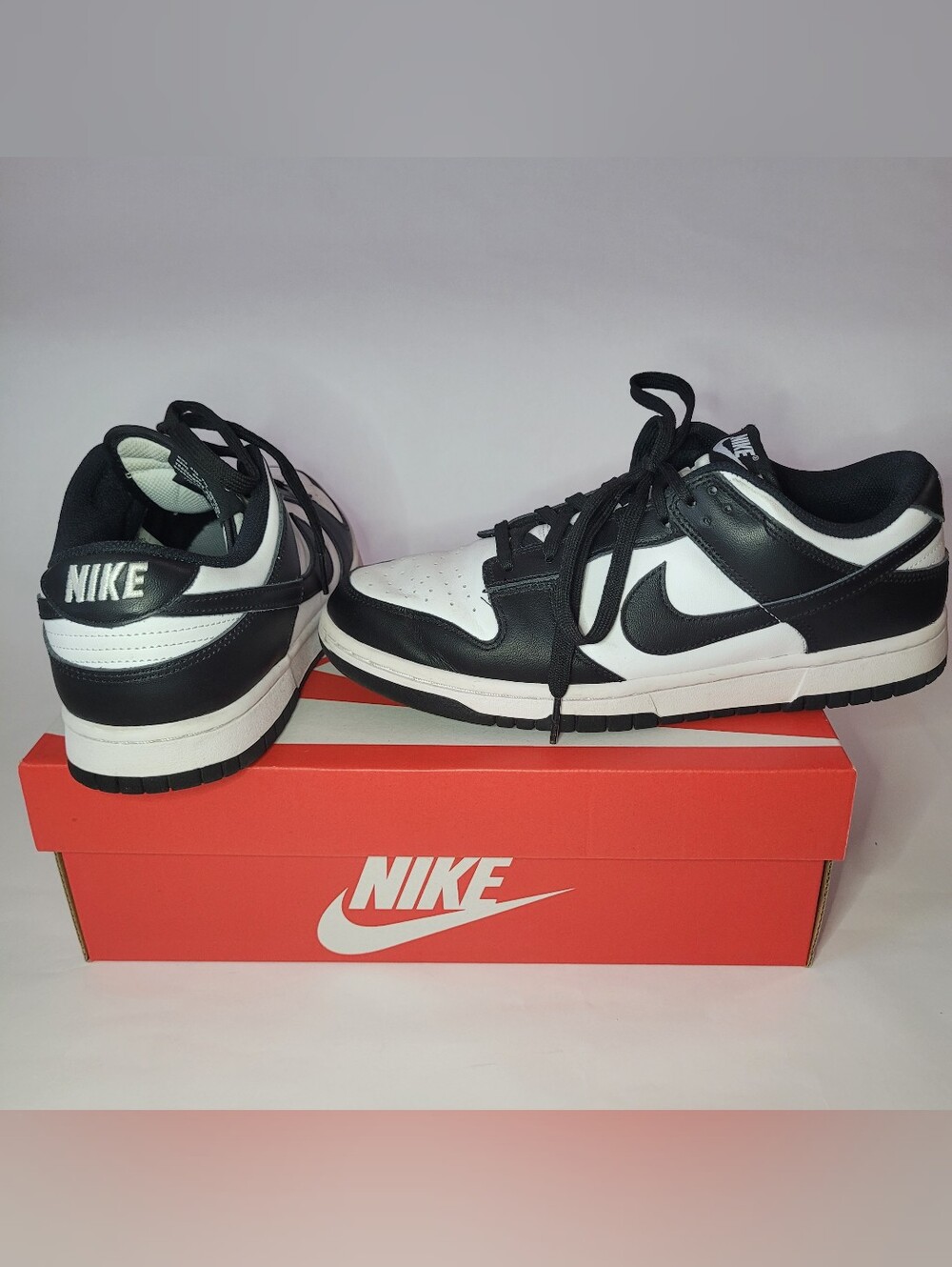 Nike Black & White Low-Top Dunk Sneakers - Size 10